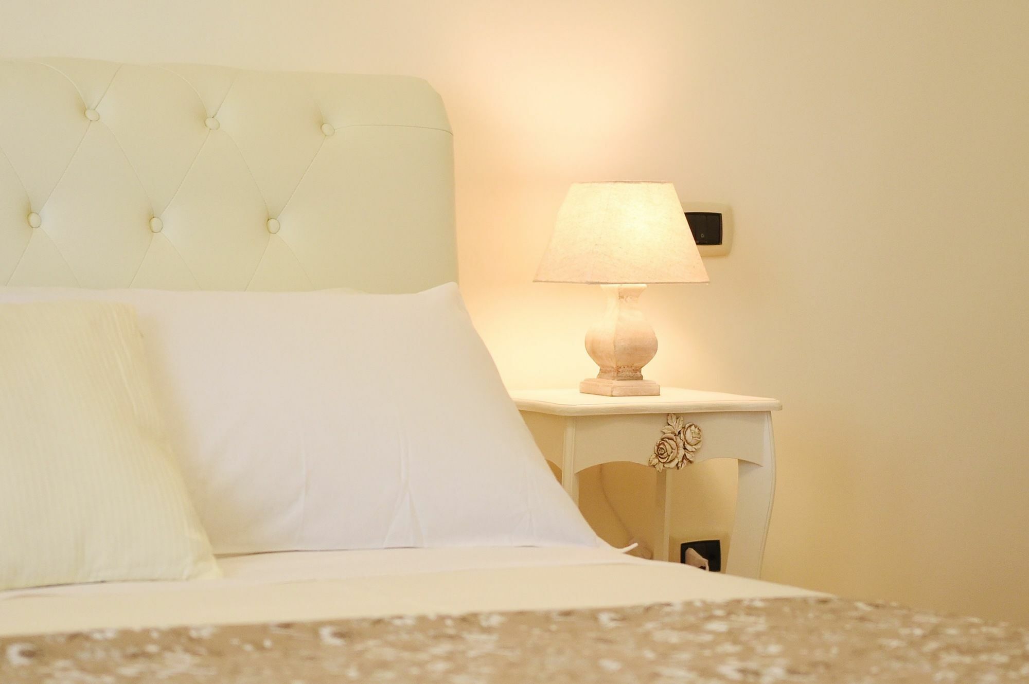 B&B Bonnes Suites Наполи Екстериор снимка