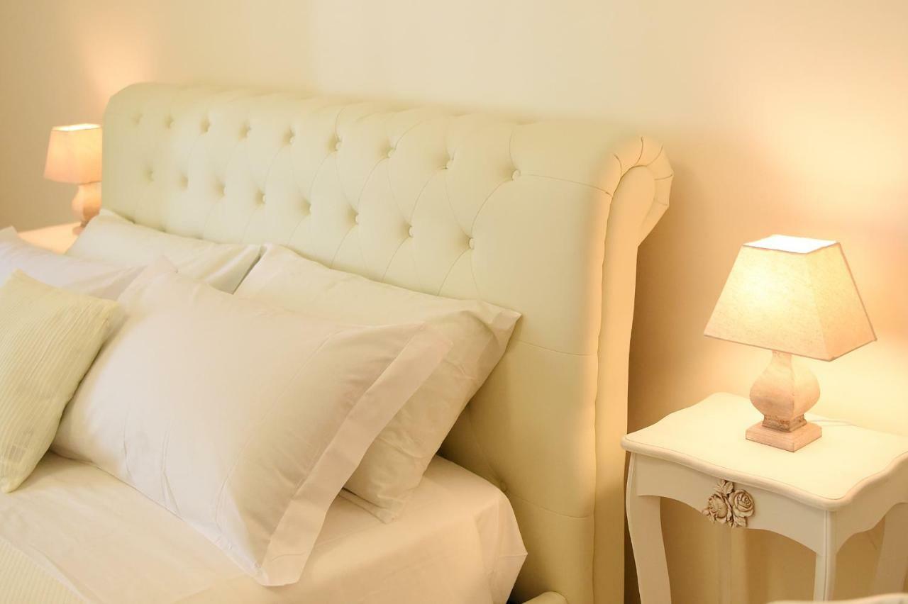 B&B Bonnes Suites Наполи Екстериор снимка