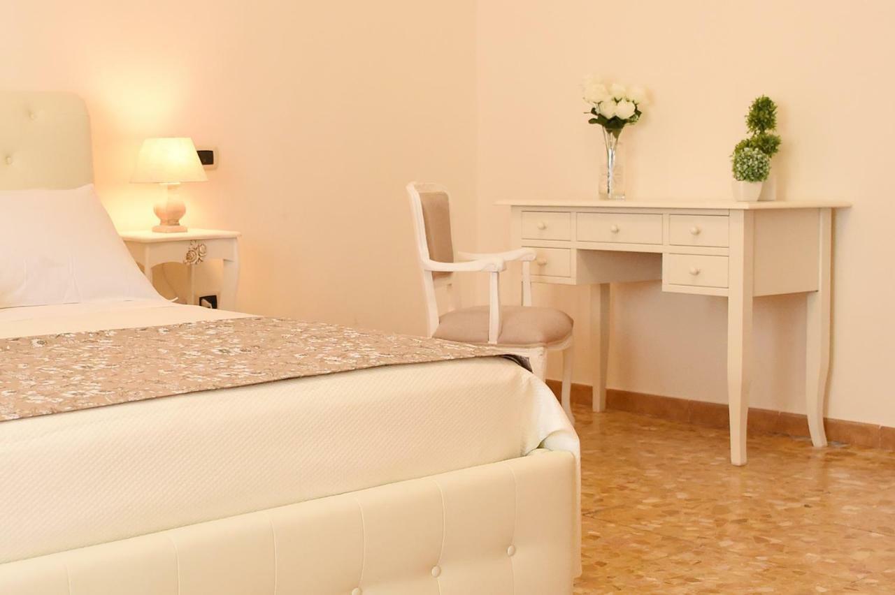 B&B Bonnes Suites Наполи Екстериор снимка