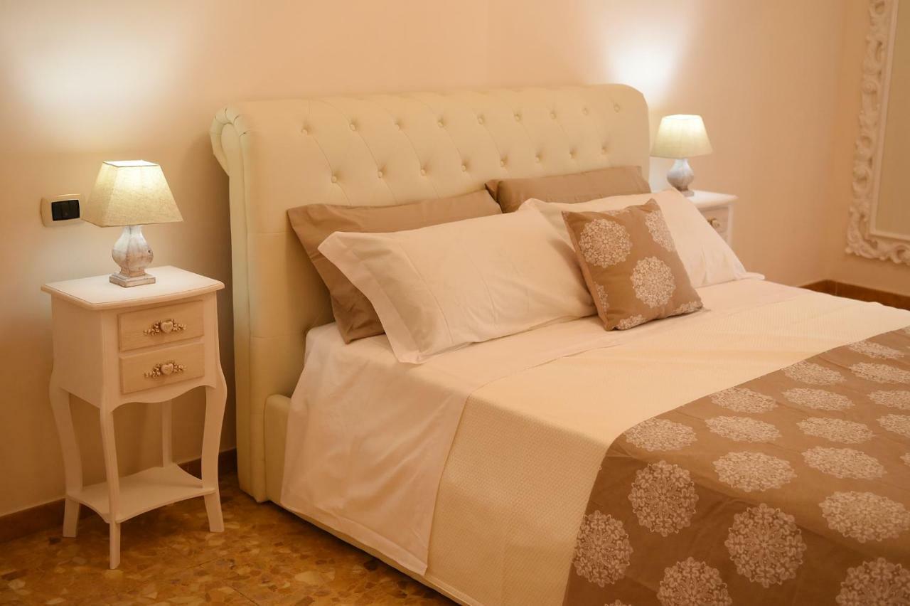 B&B Bonnes Suites Наполи Екстериор снимка