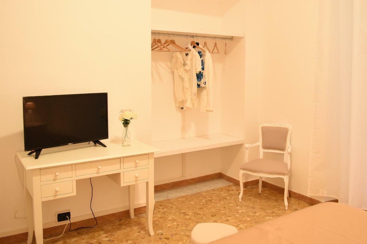 B&B Bonnes Suites Наполи Екстериор снимка