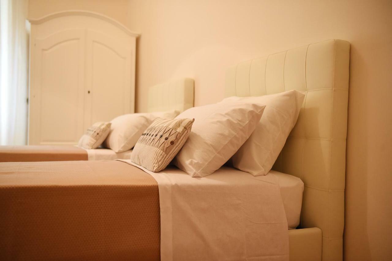 B&B Bonnes Suites Наполи Екстериор снимка