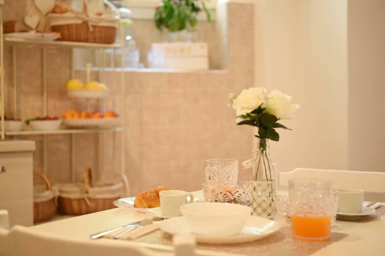 B&B Bonnes Suites Наполи Екстериор снимка