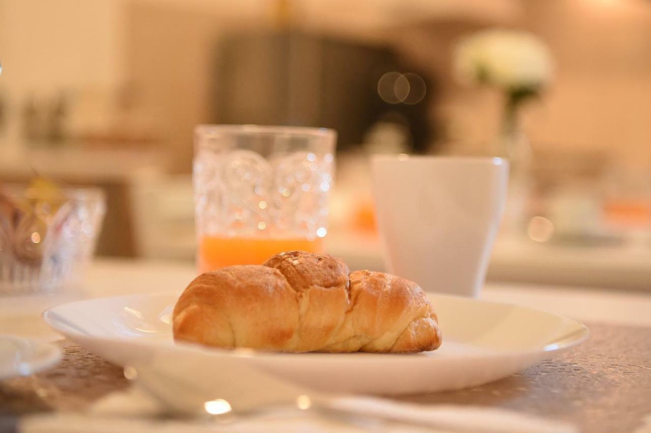 B&B Bonnes Suites Наполи Екстериор снимка