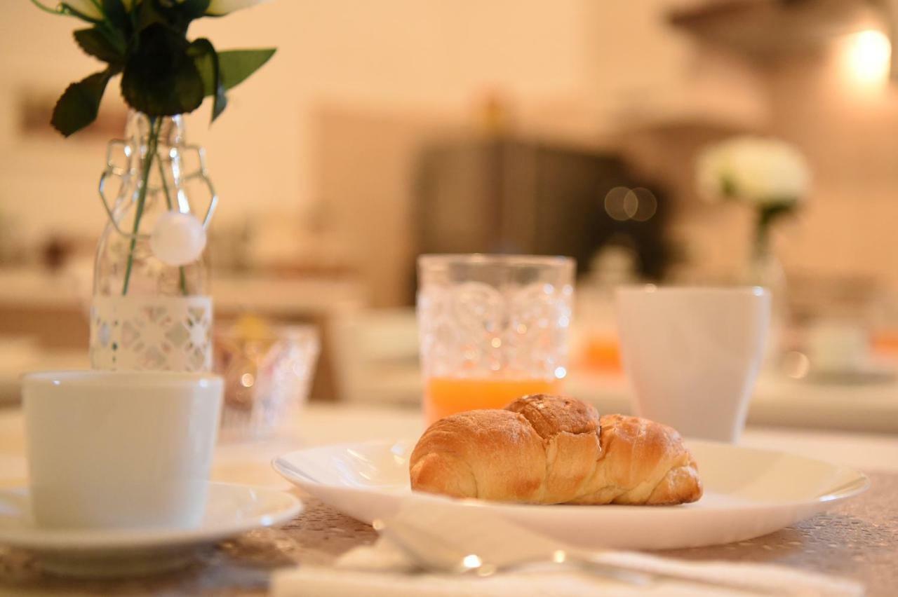 B&B Bonnes Suites Наполи Екстериор снимка